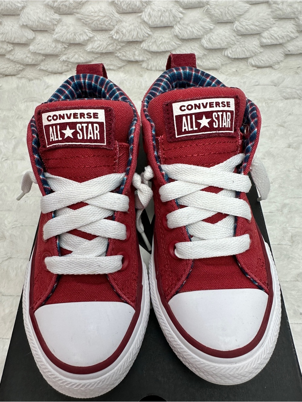 Converse Red Mid Top Slip On Sneakers Size 11 - Picture 5 of 7